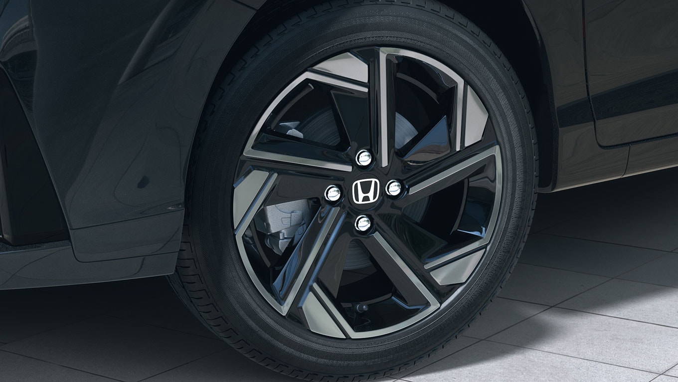 New City aero-blade diamond-cut alloys